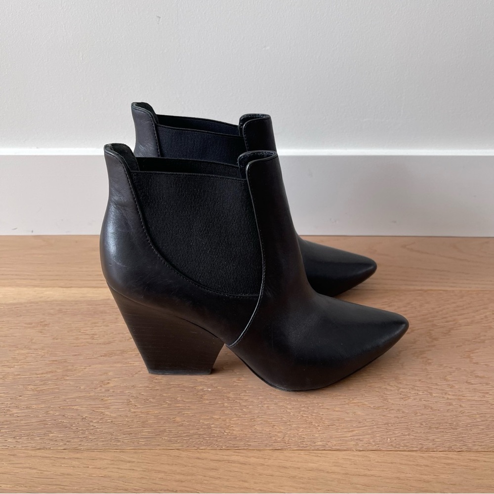 POUR LA VICTOIRE ALLENA POINTED TOE BOOTIES
